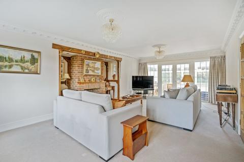 4 bedroom detached house for sale, Claydon Lane, Chalfont St Peter, Gerrards Cross, Buckinghamshire