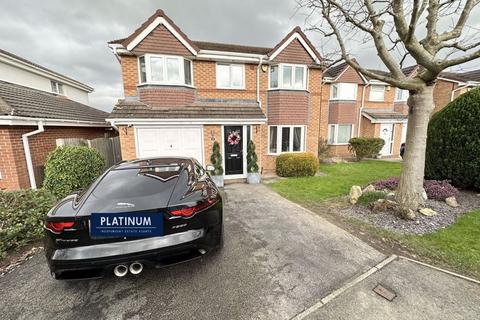 3 bedroom detached house for sale, Lyneal Avenue, Great Sutton