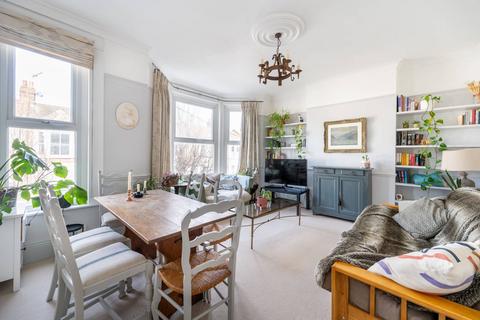 3 bedroom flat for sale, Burrows Road, Kensal Rise, London, NW10