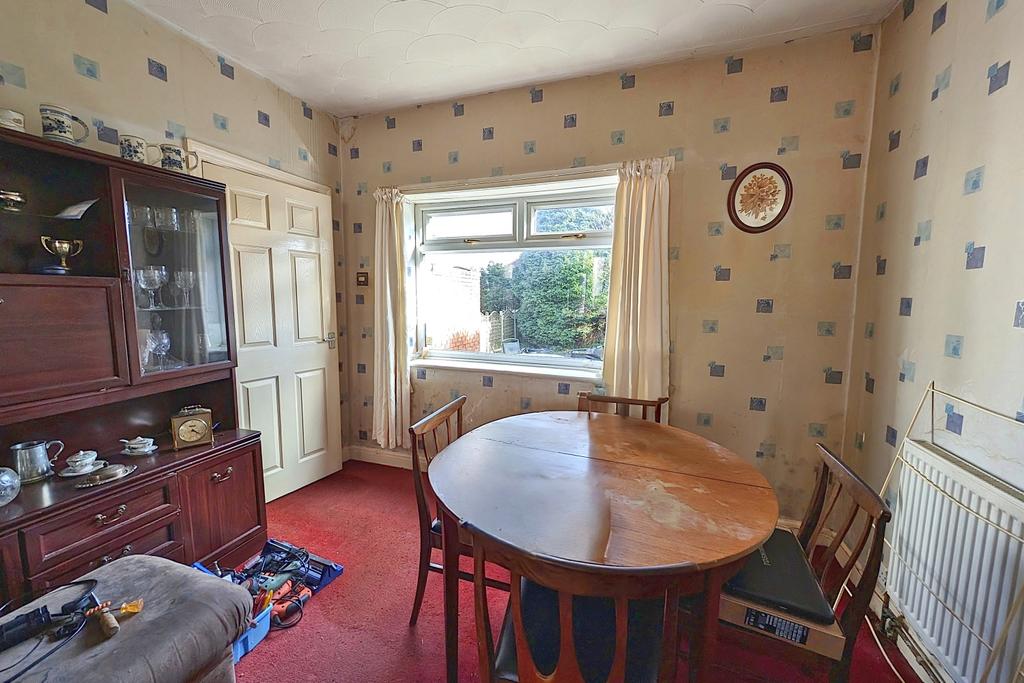 Charnock Crescent, Charnock, S12 3HB 3 bed semidetached house for sale £190,000