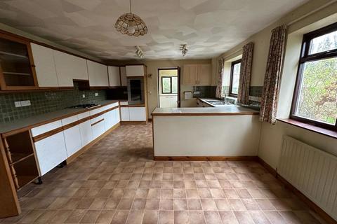 1 Lodge Drive, Truro, TR1 1TX