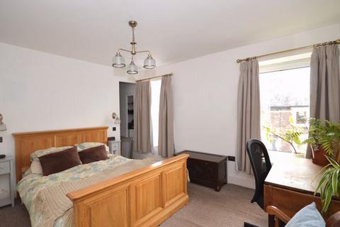 3 bedroom semi-detached house for sale - Park Street, Abergavenny