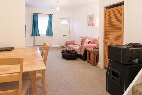 2 bedroom terraced house for sale, Union Road, Canterbury CT4
