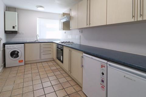 4 bedroom terraced house to rent, Otham Close, Canterbury CT2