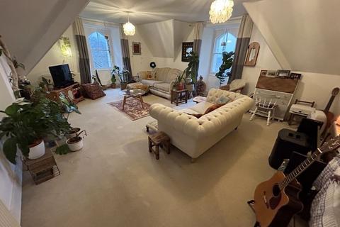 3 bedroom apartment for sale - Preswylfa, Llanfairfechan
