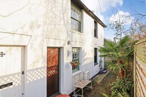 2 bedroom terraced house for sale, Harris's Alley, Canterbury CT3