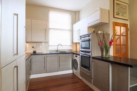 24 The Close, Bridge, Canterbury, CT4 5NJ