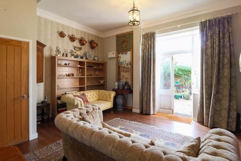24 The Close, Bridge, Canterbury, CT4 5NJ
