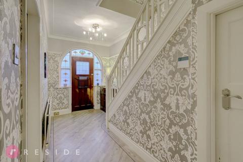 4 bedroom semi-detached house for sale, Moorgate Avenue, Rochdale OL11