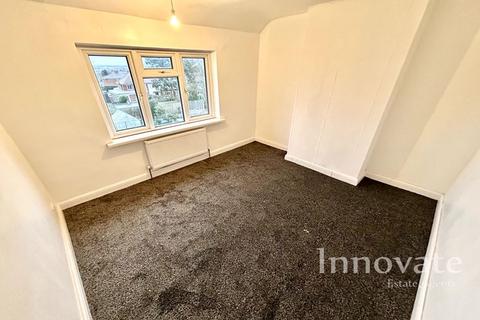 3 bedroom semi-detached house to rent, Regent Avenue, Oldbury B69