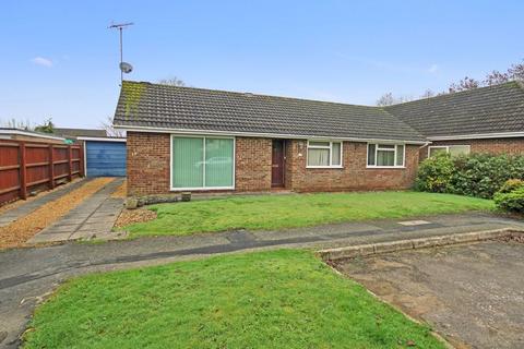 13 Meadow Avenue, Fordingbridge, SP6 1LN
