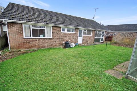 13 Meadow Avenue, Fordingbridge, SP6 1LN