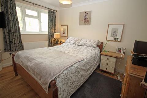 21 Avon Meade, Fordingbridge, SP6 1QR