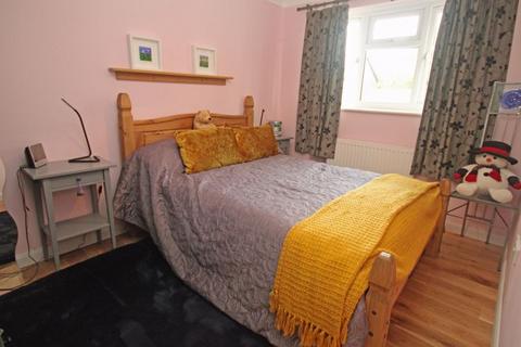 21 Avon Meade, Fordingbridge, SP6 1QR