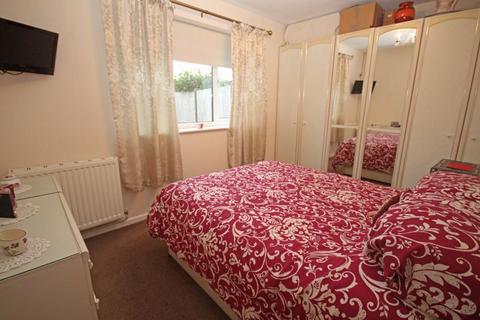 4 Bedford Close, Fordingbridge, SP6 1HE