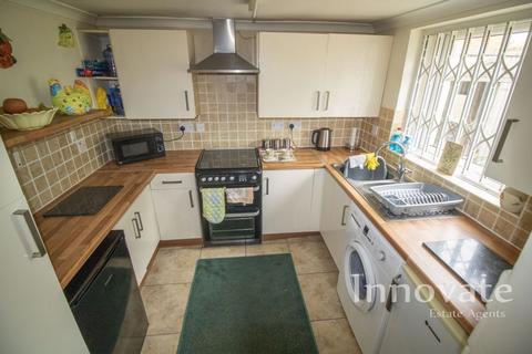 2 bedroom semi-detached bungalow for sale, Perry Hill Road, Oldbury B68