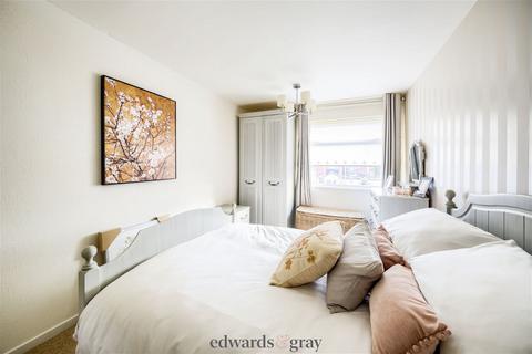 25 Newby Grove, Birmingham, B37 6QR