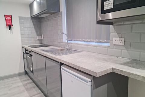 1 bedroom apartment to rent, Apartment 3 (Top floor), Hubert Road, Selly Oak, Birmingham, B29 6ET