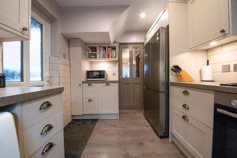 70 Old Hay Close, Sheffield, S17 3GQ
