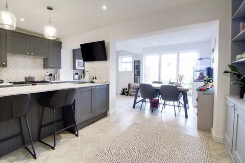 18 Varney Close, Cheshunt, Waltham Cross, EN7 6LU
