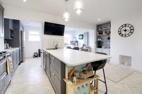 18 Varney Close, Cheshunt, Waltham Cross, EN7 6LU