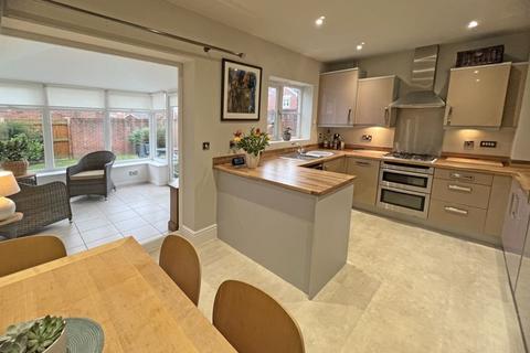 3 bedroom semi-detached house for sale, Wenlock Road, Bridgnorth WV16