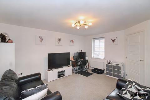 3 bedroom semi-detached house for sale, Petfield Drive, Anlaby, HU10