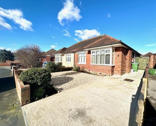 Cleethorpes Road, Sholing, Southampton SO19 2 bed bungalow to rent £