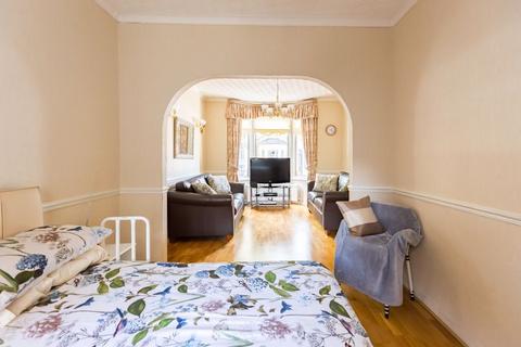 61 Trehurst Street, London, E5 0EB