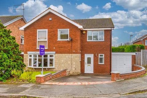 4 bedroom detached house for sale, Grant Close, Kingswinford DY6