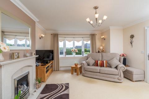 1b Brook Crescent, Kingswinford, DY6 9AT