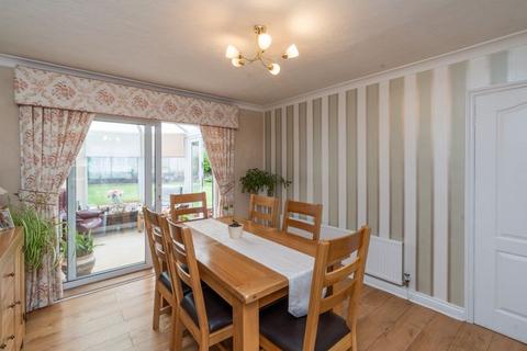 3 bedroom semi-detached house for sale, Windmill Grove, Kingswinford DY6