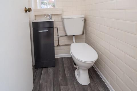 29 Carnforth Close, Kingswinford, DY6 9BL