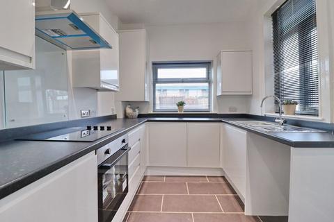 3 bedroom terraced house for sale, Mosley Common Road, Manchester M28