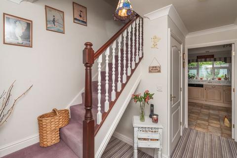 23 Hellier Drive, Wombourne, Wolverhampton, WV5 8AH