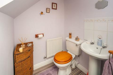 23 Hellier Drive, Wombourne, Wolverhampton, WV5 8AH