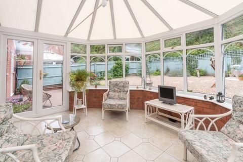 23 Hellier Drive, Wombourne, Wolverhampton, WV5 8AH