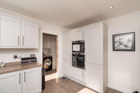 2c Beachcroft Road, Kingswinford, DY6 0HJ
