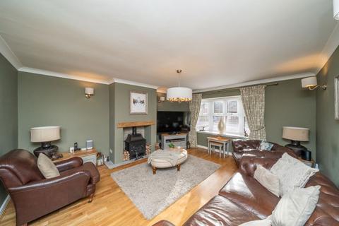 3 bedroom detached bungalow for sale - Chase Road, Dudley DY3