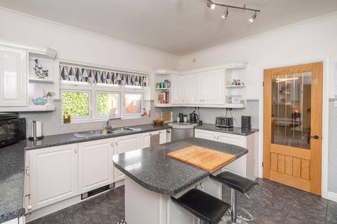 3 bedroom bungalow for sale, High Street, Kingswinford DY6