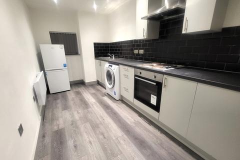 1 bedroom flat to rent, Harehills Avenue, Leeds LS8