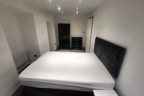 1 bedroom flat to rent, Harehills Avenue, Leeds LS8