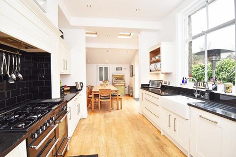 10 Alexandra Road, Harrogate, HG1 5JS
