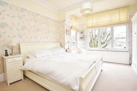 10 Alexandra Road, Harrogate, HG1 5JS