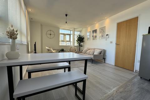 2 bedroom apartment to rent, Millwright Apartments