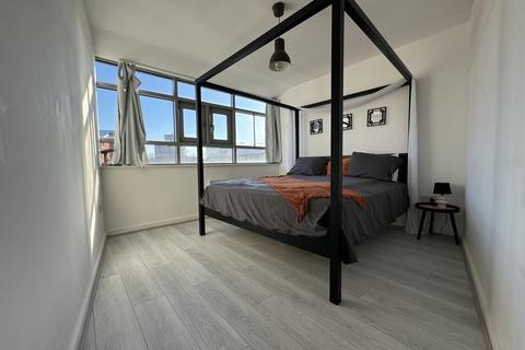2 bedroom apartment to rent, Millwright Apartments