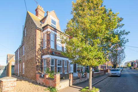 4 bedroom townhouse for sale, Hunstanton