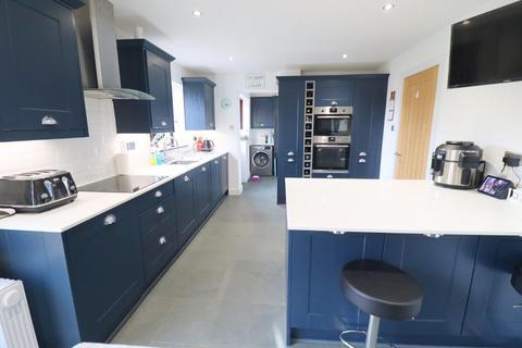 33 Ennismore Green, Luton, LU2 8UP