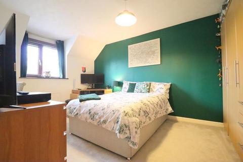 33 Ennismore Green, Luton, LU2 8UP