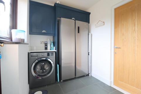 33 Ennismore Green, Luton, LU2 8UP